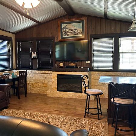 Vineyard Trail Cottages- Adults Only فريدريكسبيرغ المظهر الخارجي الصورة