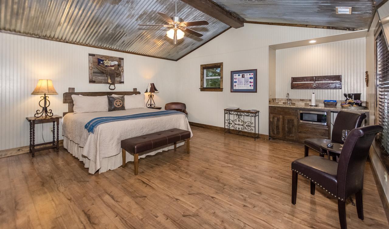 Vineyard Trail Cottages- Adults Only فريدريكسبيرغ الغرفة الصورة