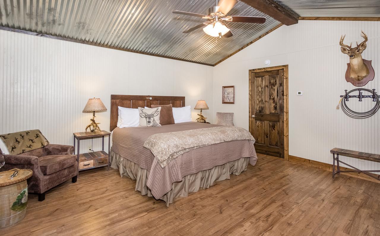 Vineyard Trail Cottages- Adults Only فريدريكسبيرغ الغرفة الصورة