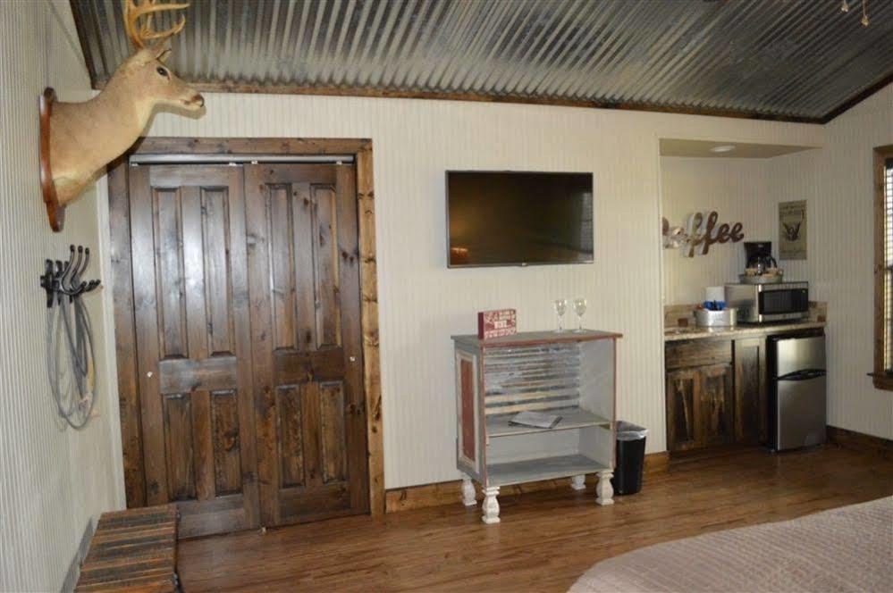 Vineyard Trail Cottages- Adults Only فريدريكسبيرغ المظهر الخارجي الصورة